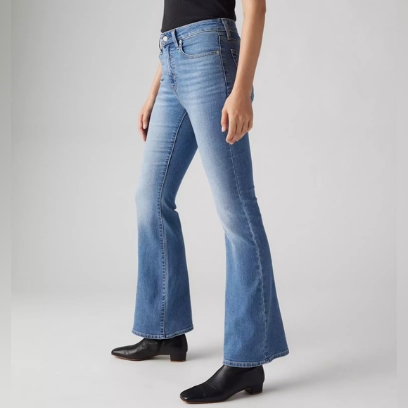 Levi’s 726 HIGH RISE FLARE WOMEN'S JEANS - Picture 5 of 9